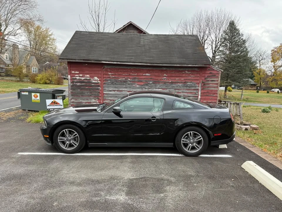2012 Ford S197 Mustang - Image 2 of 9