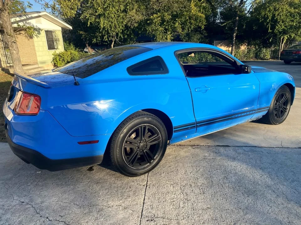 2012 Ford S197 Mustang - Image 2 of 6