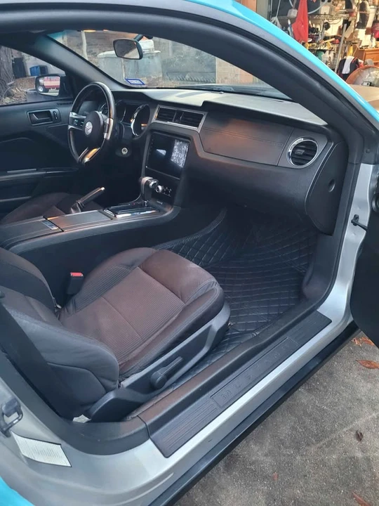 2012 Ford S197 Mustang - Image 10 of 19