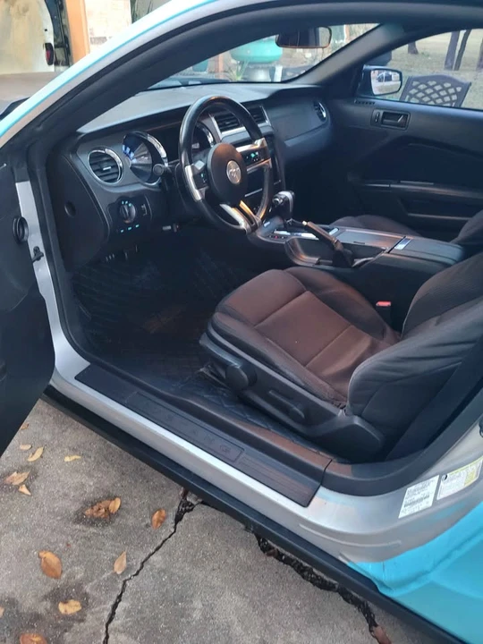 2012 Ford S197 Mustang - Image 13 of 19