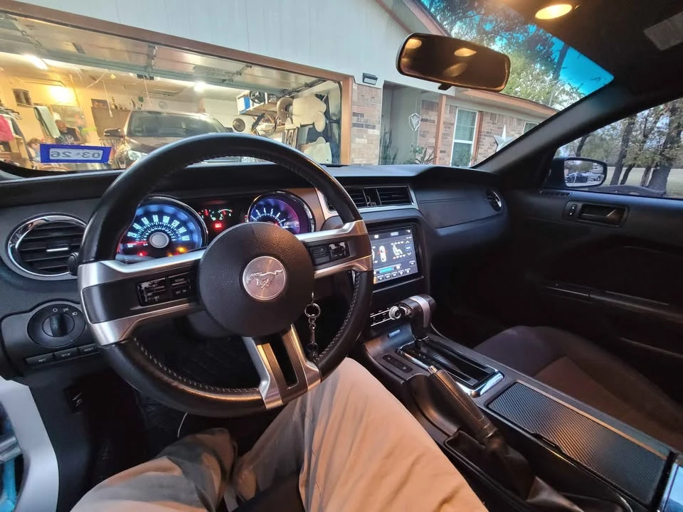 2012 Ford S197 Mustang - Image 15 of 19