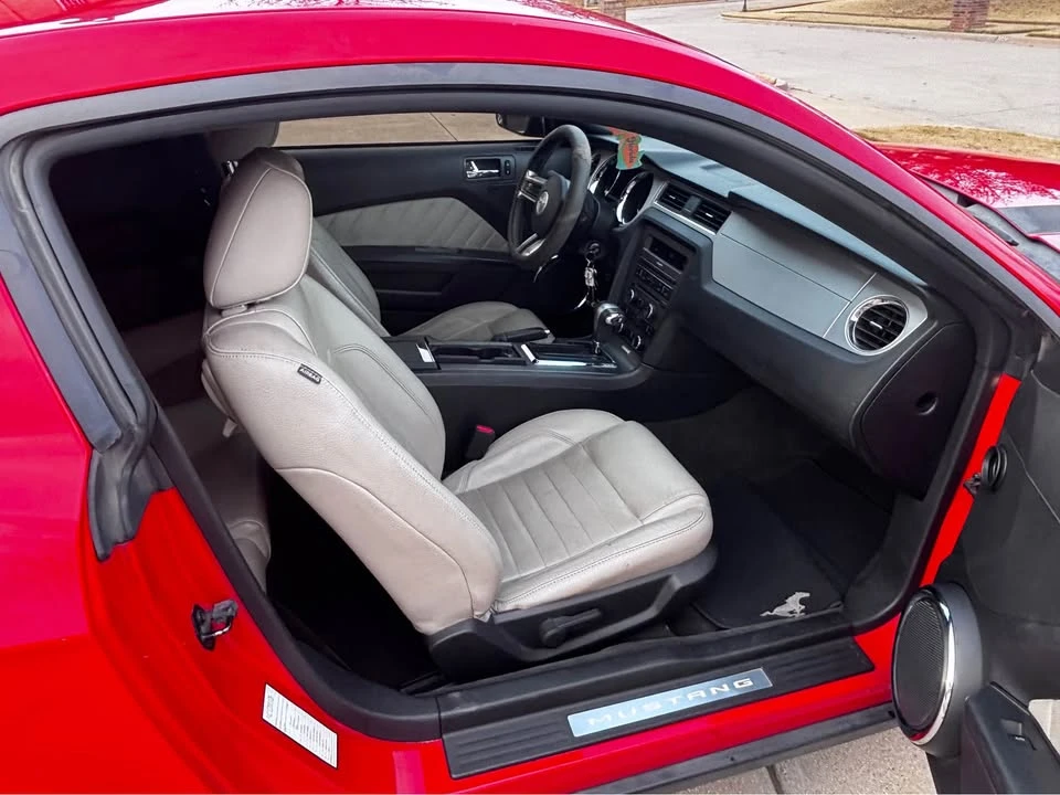 2012 Ford S197 Mustang - Image 5 of 13