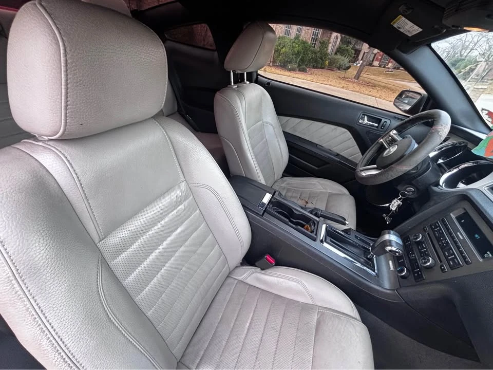 2012 Ford S197 Mustang - Image 7 of 13