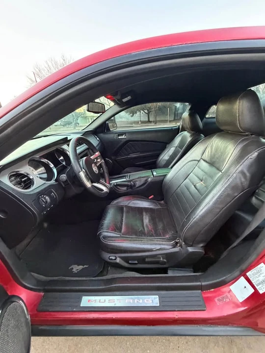 2012 Ford S197 Mustang - Image 10 of 15