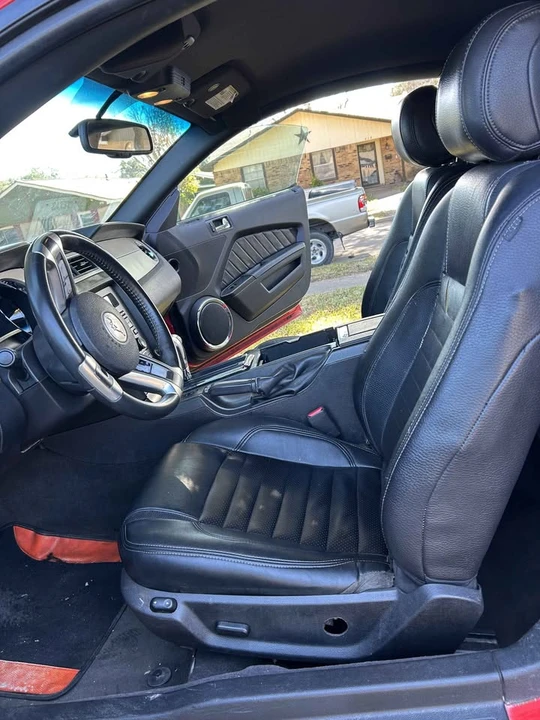2012 Ford S197 Mustang - Image 7 of 8