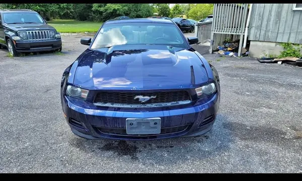 2012 Ford Mustang V6 Coupe