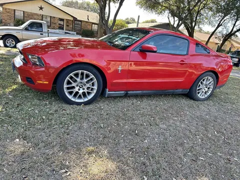 2012 Ford Mustang V6 Coupe