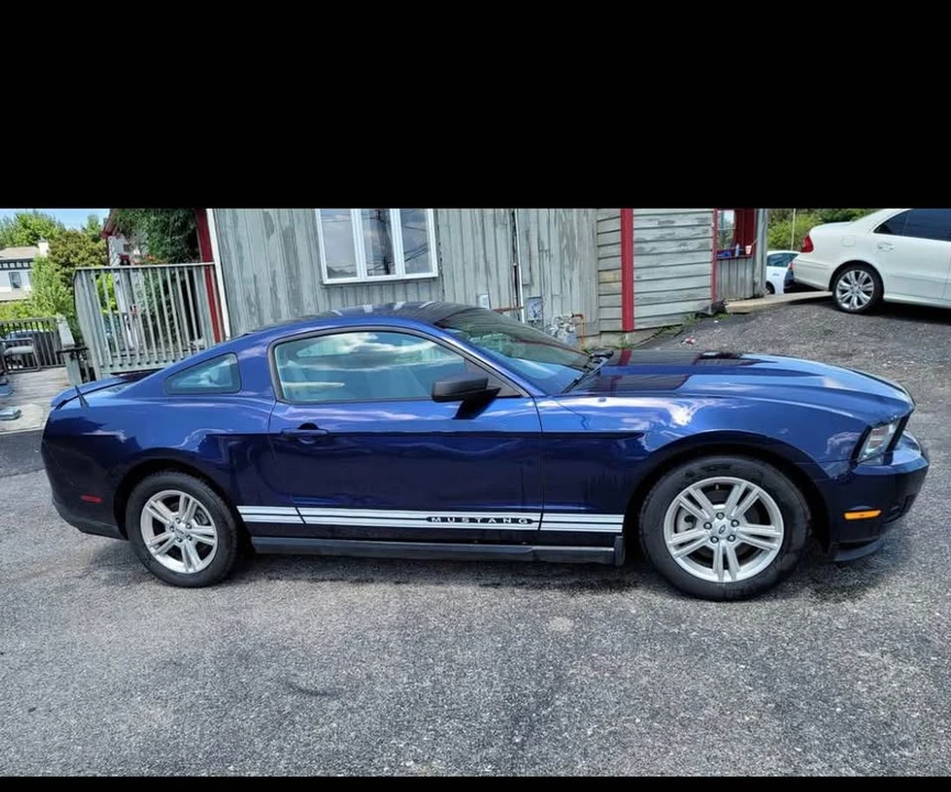 2012 Ford S197 Mustang - Image 2 of 3