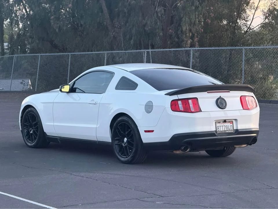 2012 Ford S197 Mustang - Image 2 of 13
