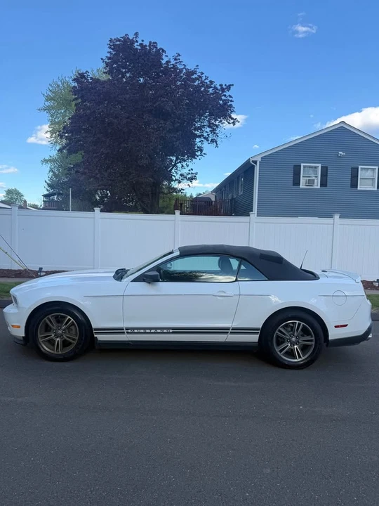 2012 Ford S197 Mustang - Image 2 of 15