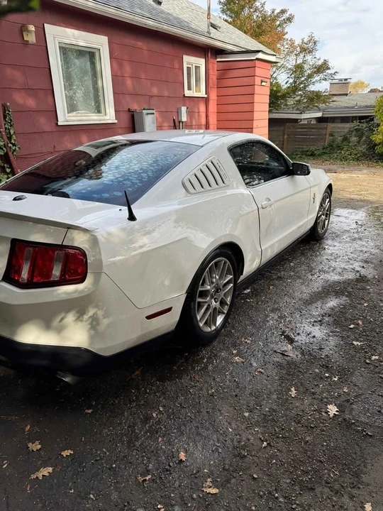 2012 Ford S197 Mustang - Image 2 of 9