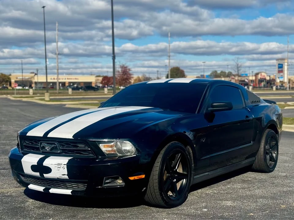 2012 Ford S197 Mustang - Image 2 of 15