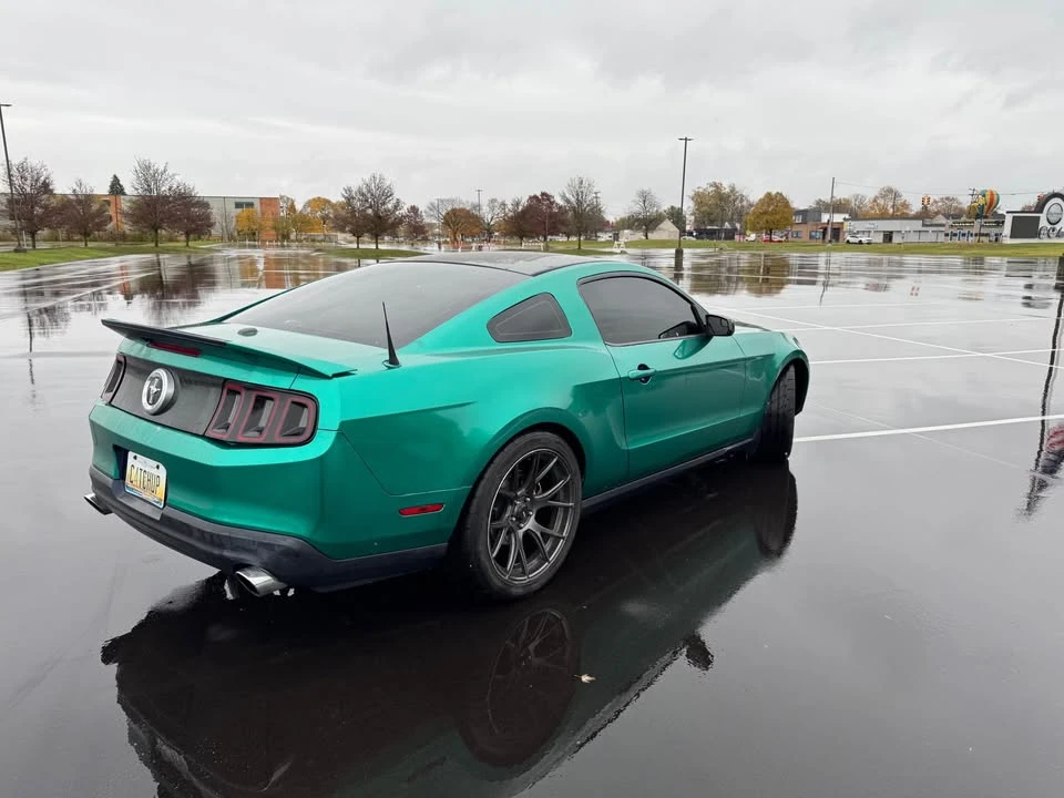 2012 Ford S197 Mustang - Image 2 of 10