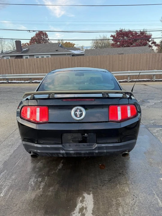 2012 Ford S197 Mustang - Image 2 of 11