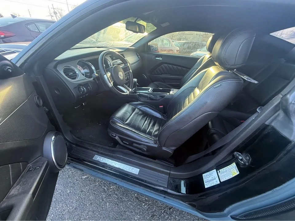 2012 Ford S197 Mustang - Image 8 of 12