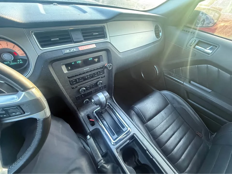 2012 Ford S197 Mustang - Image 9 of 12