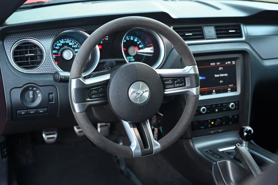 2012 Ford S197 Mustang - Image 15 of 20