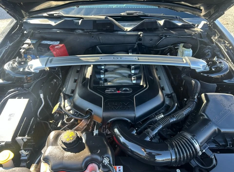 2012 Ford S197 Mustang - Image 2 of 5