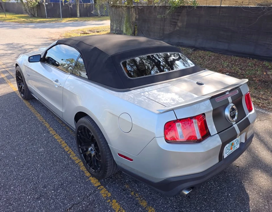 2012 Ford S197 Mustang - Image 6 of 19