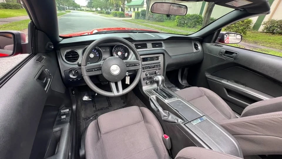 2012 Ford S197 Mustang - Image 11 of 20