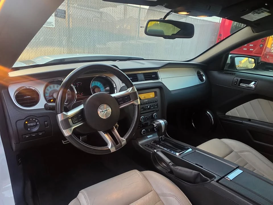 2012 Ford S197 Mustang - Image 5 of 8