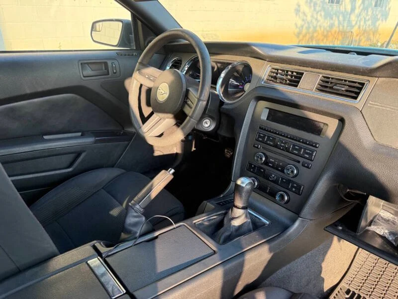 2012 Ford S197 Mustang - Image 12 of 18