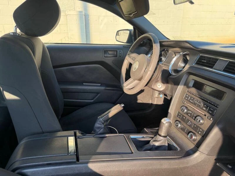 2012 Ford S197 Mustang - Image 14 of 18