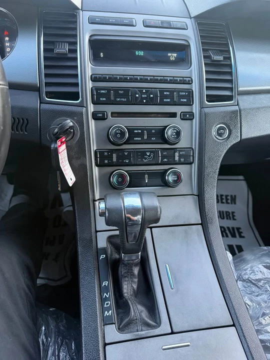 2012 Ford Taurus 6th Gen - Image 12 of 14
