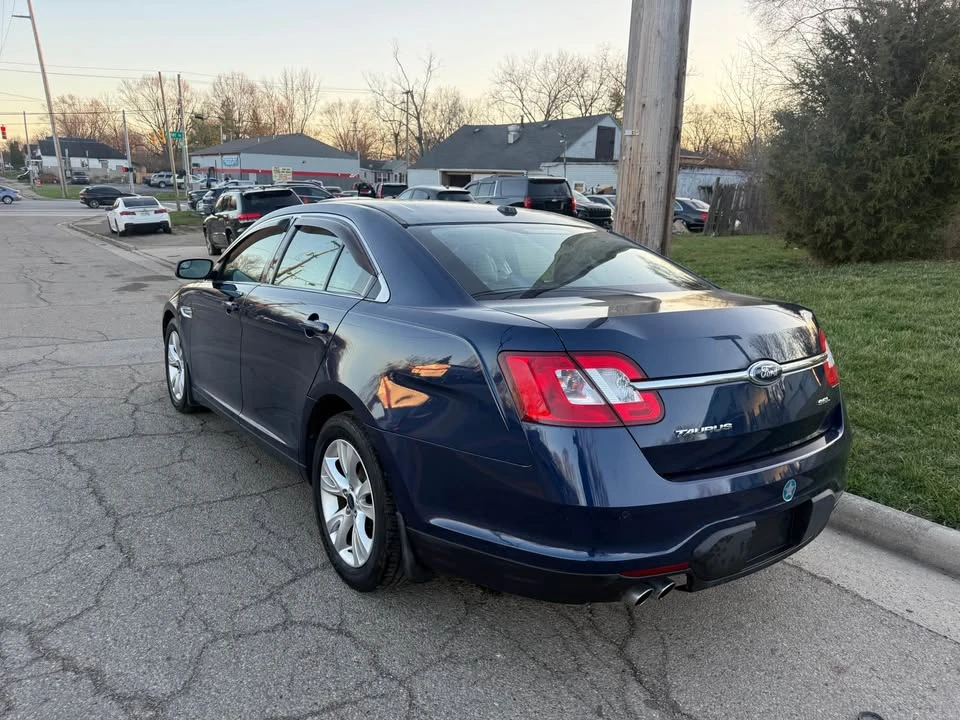 2012 Ford Taurus 6th Gen - Image 6 of 14
