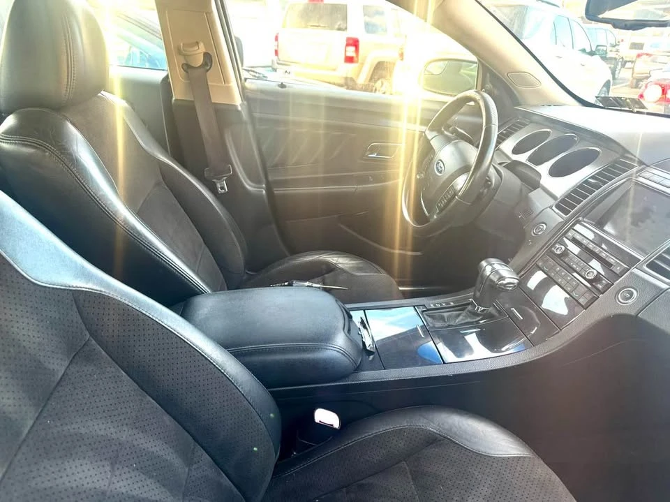 2012 Ford Taurus 6th Gen - Image 4 of 5