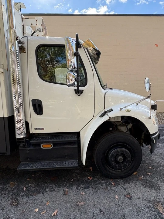 2012 Freightliner - Image 10 of 21