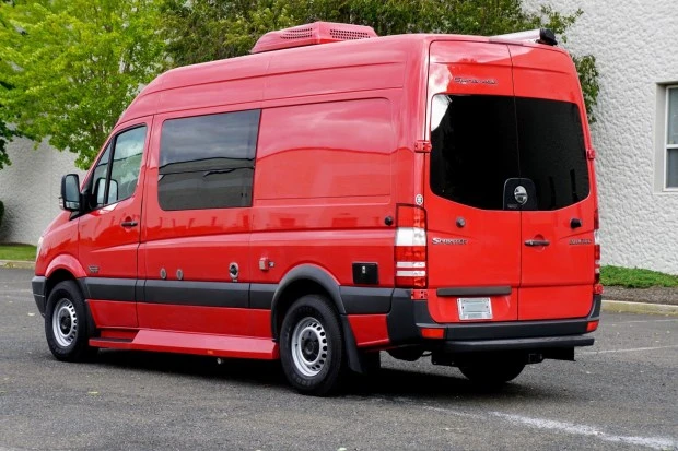 2012 Freightliner - Image 2 of 8