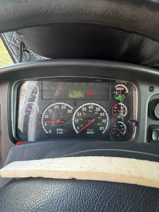 2012 Freightliner - Image 8 of 8