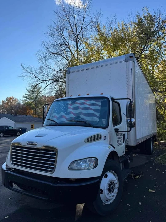 2012 Freightliner - Image 2 of 8