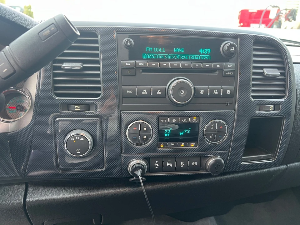 2012 GMC Sierra Heavy Duty 3rd Gen - Image 2 of 16