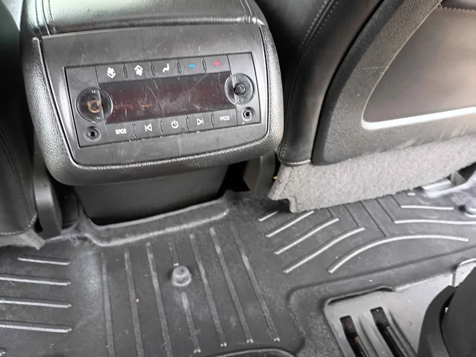 2012 GMC Acadia - Image 9 of 11