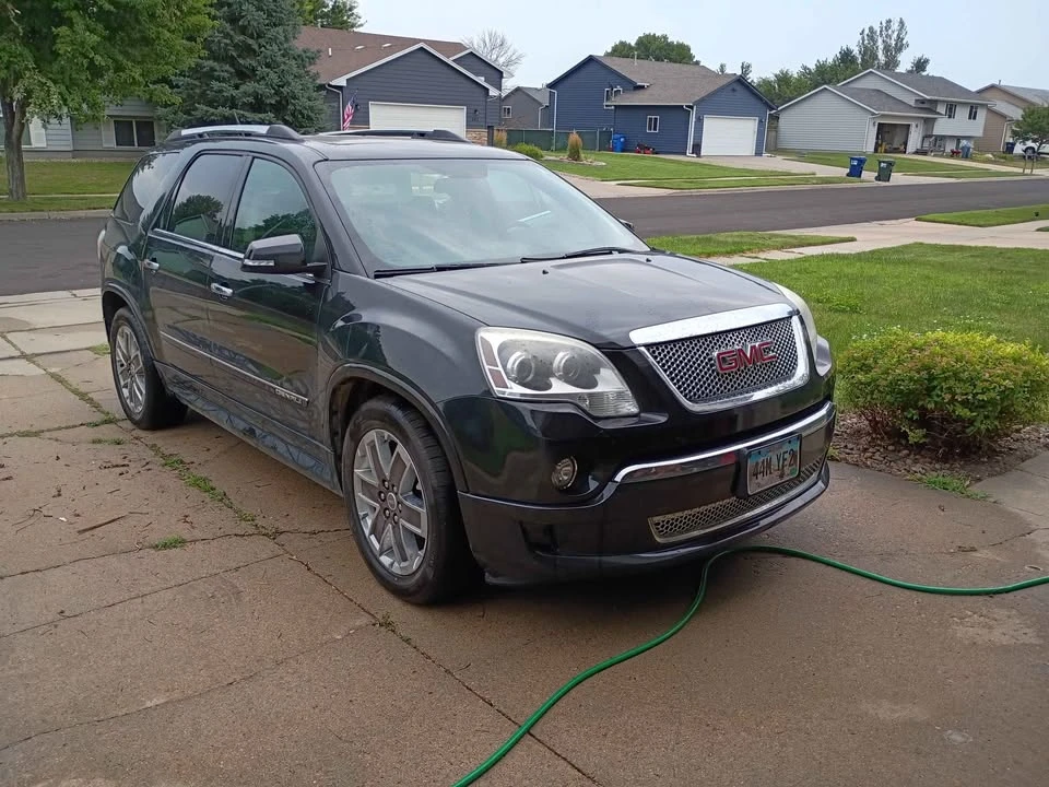 2012 GMC Acadia - Image 2 of 11
