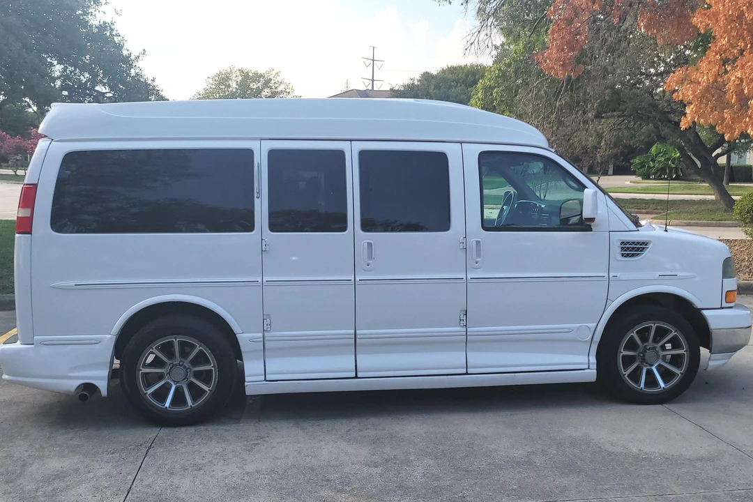 2012 GMC Savana - Image 13 of 31