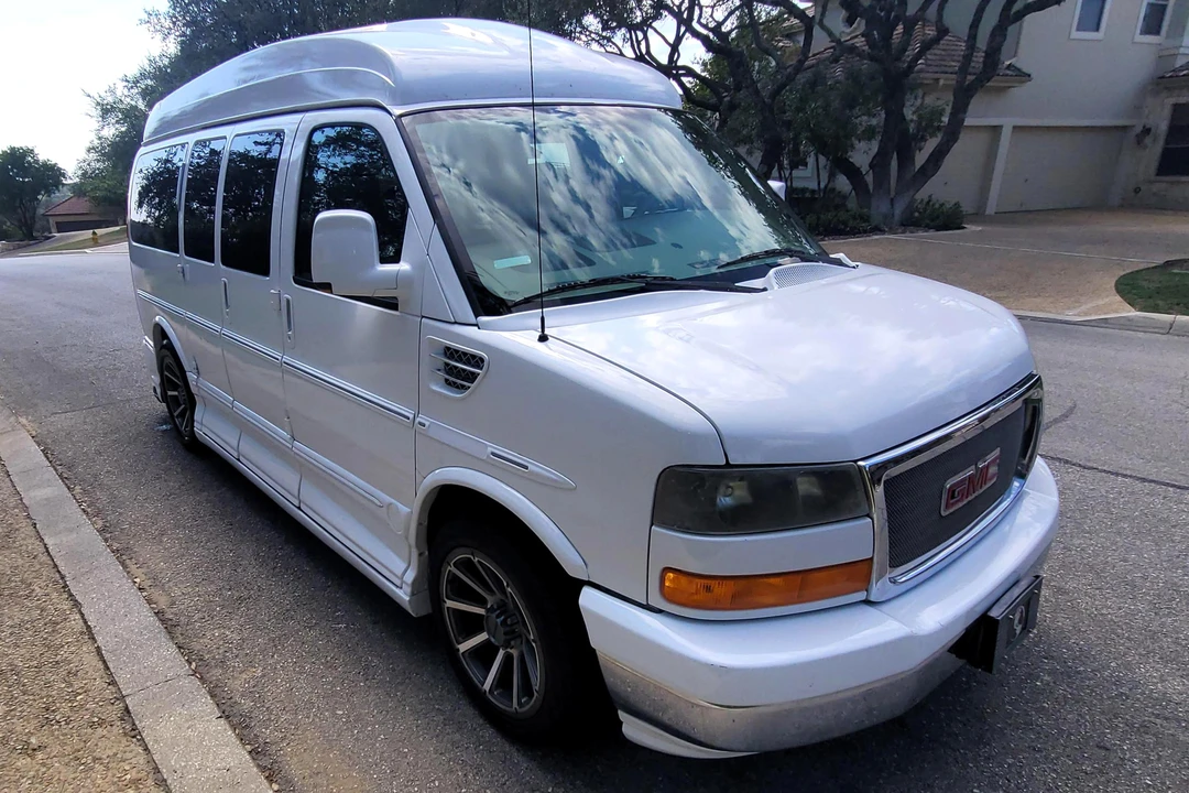 2012 GMC Savana - Image 17 of 31