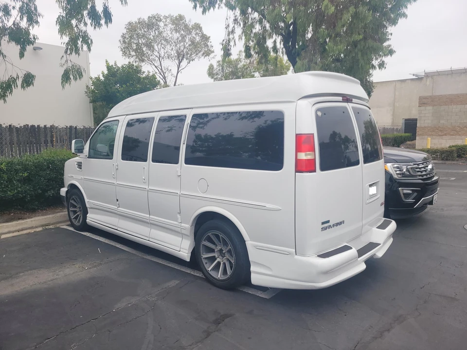 2012 GMC Savana - Image 10 of 31