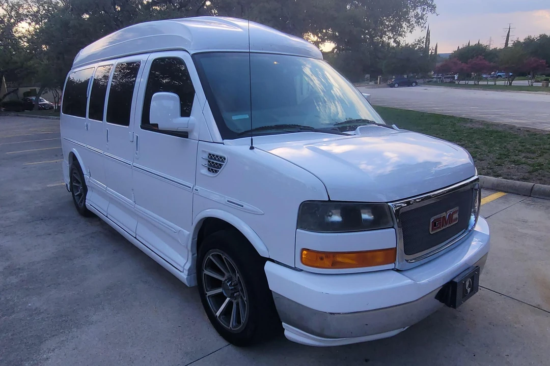 2012 GMC Savana - Image 16 of 31
