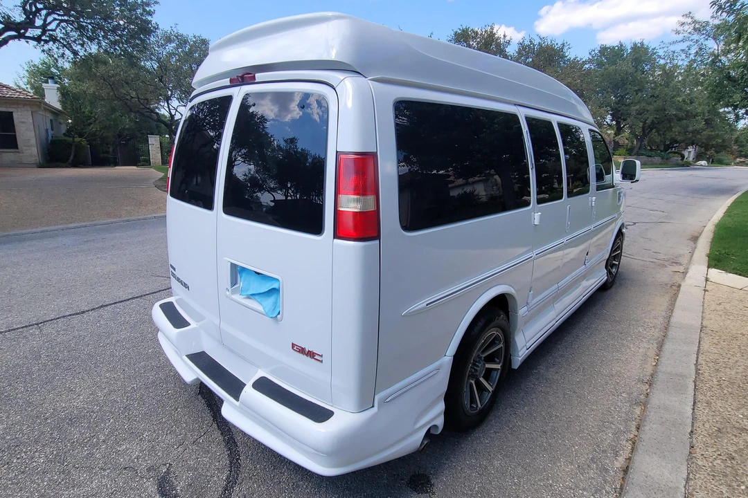 2012 GMC Savana - Image 5 of 31