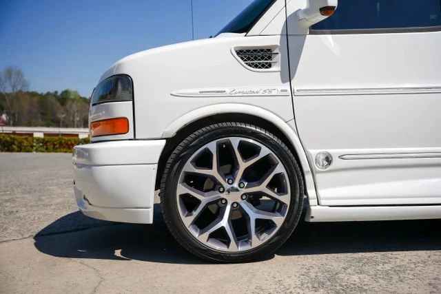 2012 GMC Savana - Image 11 of 21