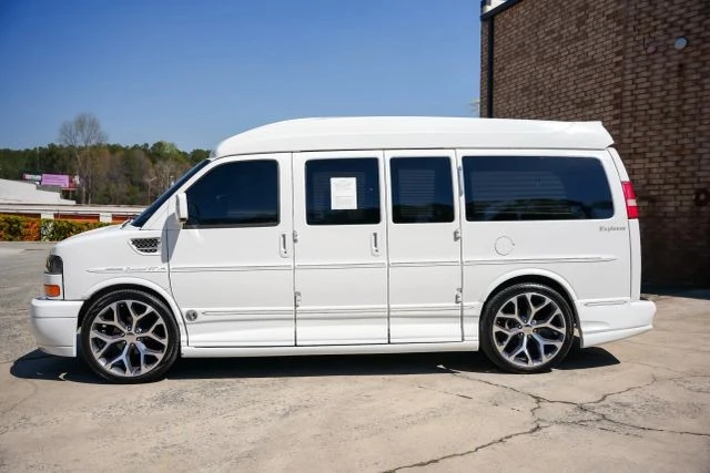 2012 GMC Savana - Image 8 of 21