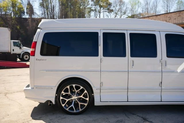2012 GMC Savana - Image 19 of 21