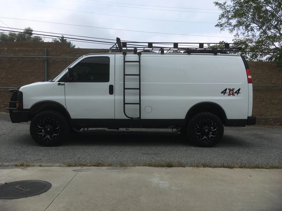 2012 GMC Savana - Image 15 of 31