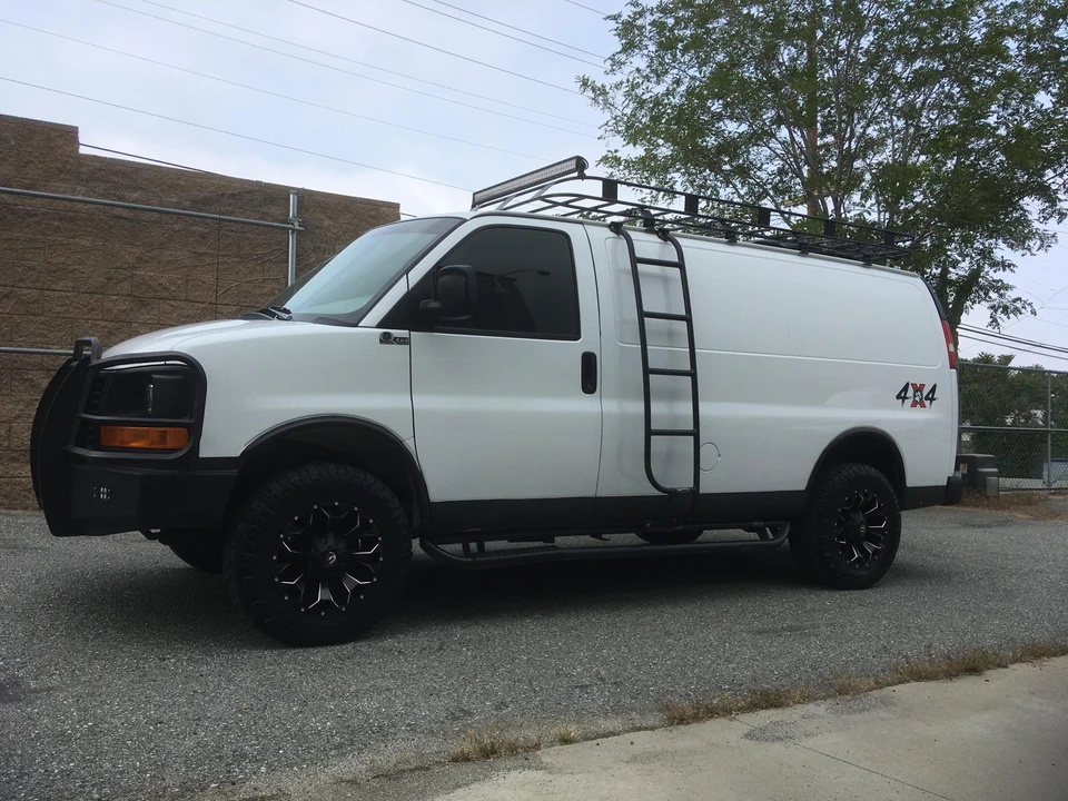 2012 GMC Savana - Image 13 of 31