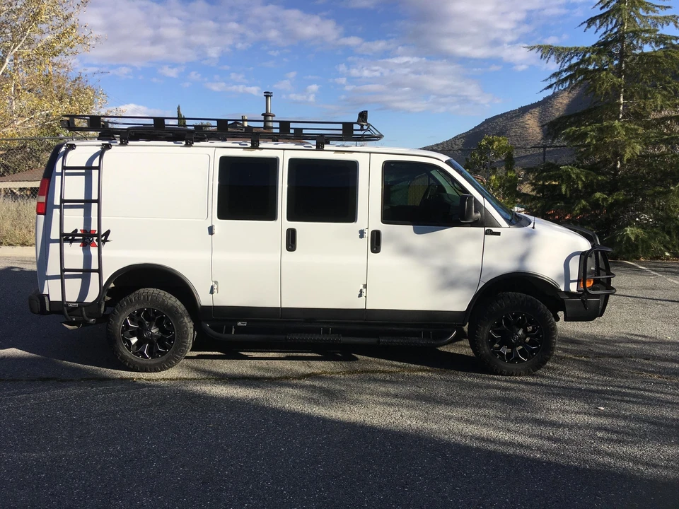 2012 GMC Savana - Image 7 of 31