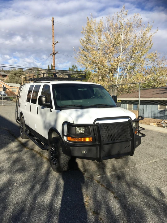 2012 GMC Savana - Image 2 of 31