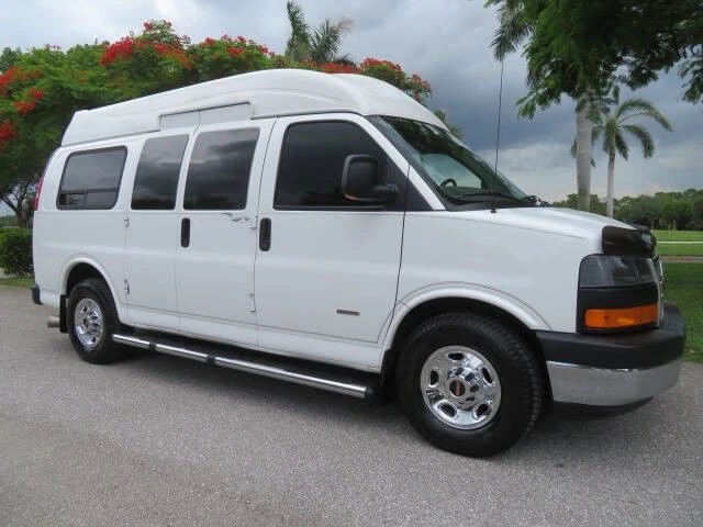2012 GMC Savana - Image 8 of 12